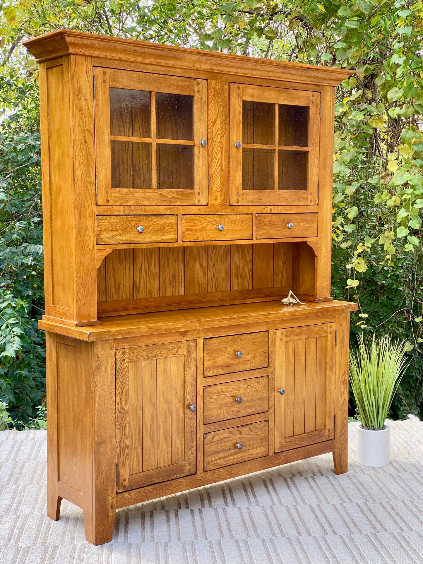 Nice Solid Wood Arts & Crafts Style Hutch