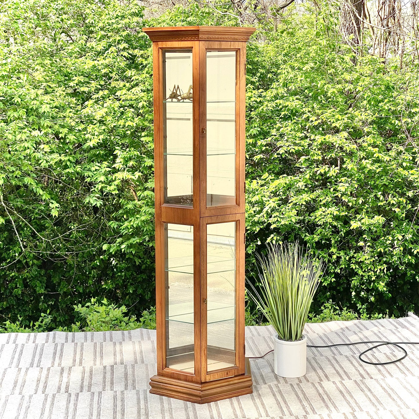 Vintage Pulaski Lighted Curio Cabinet