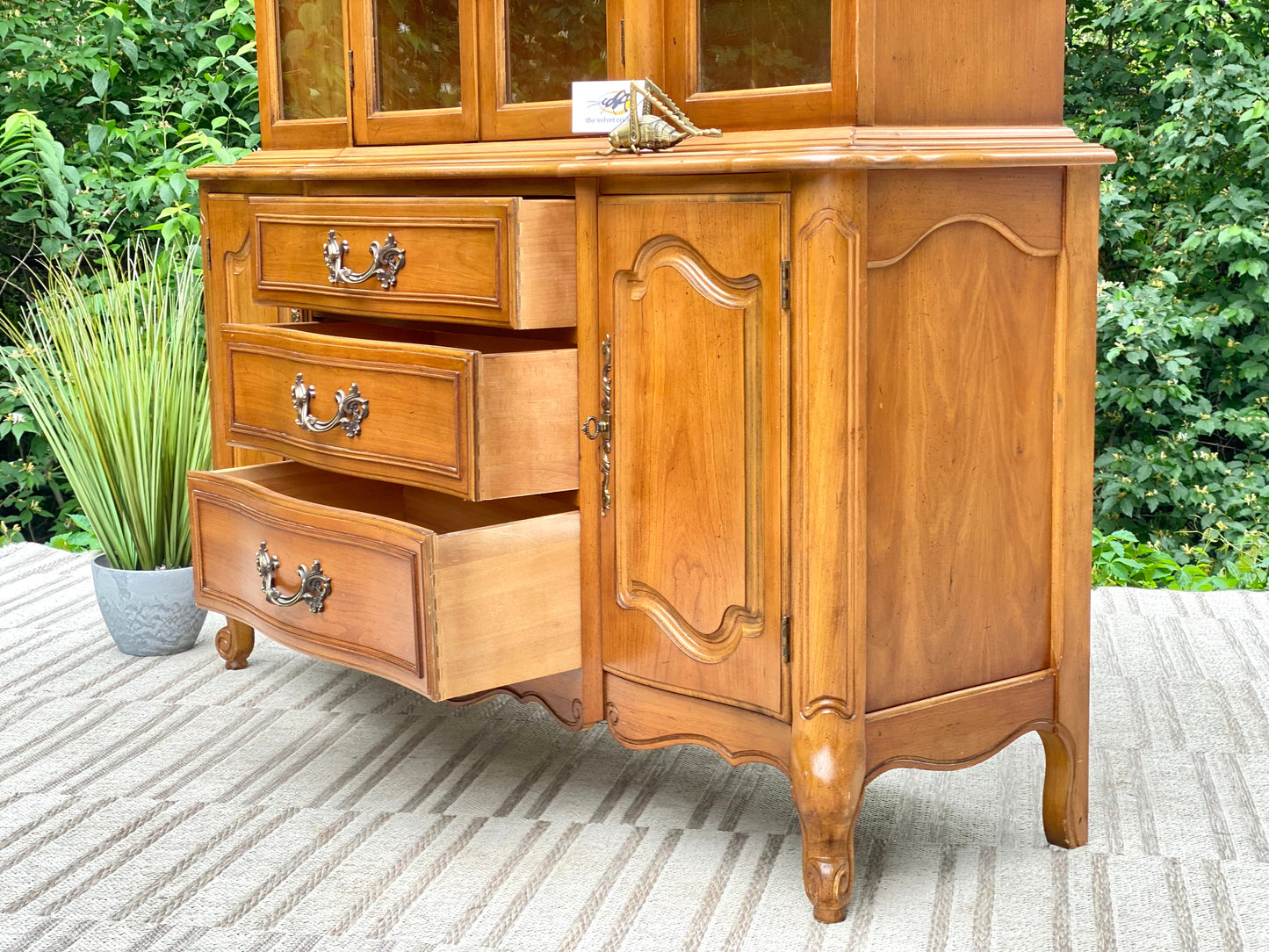 Vintage French Provincial Wooden Display Hutch