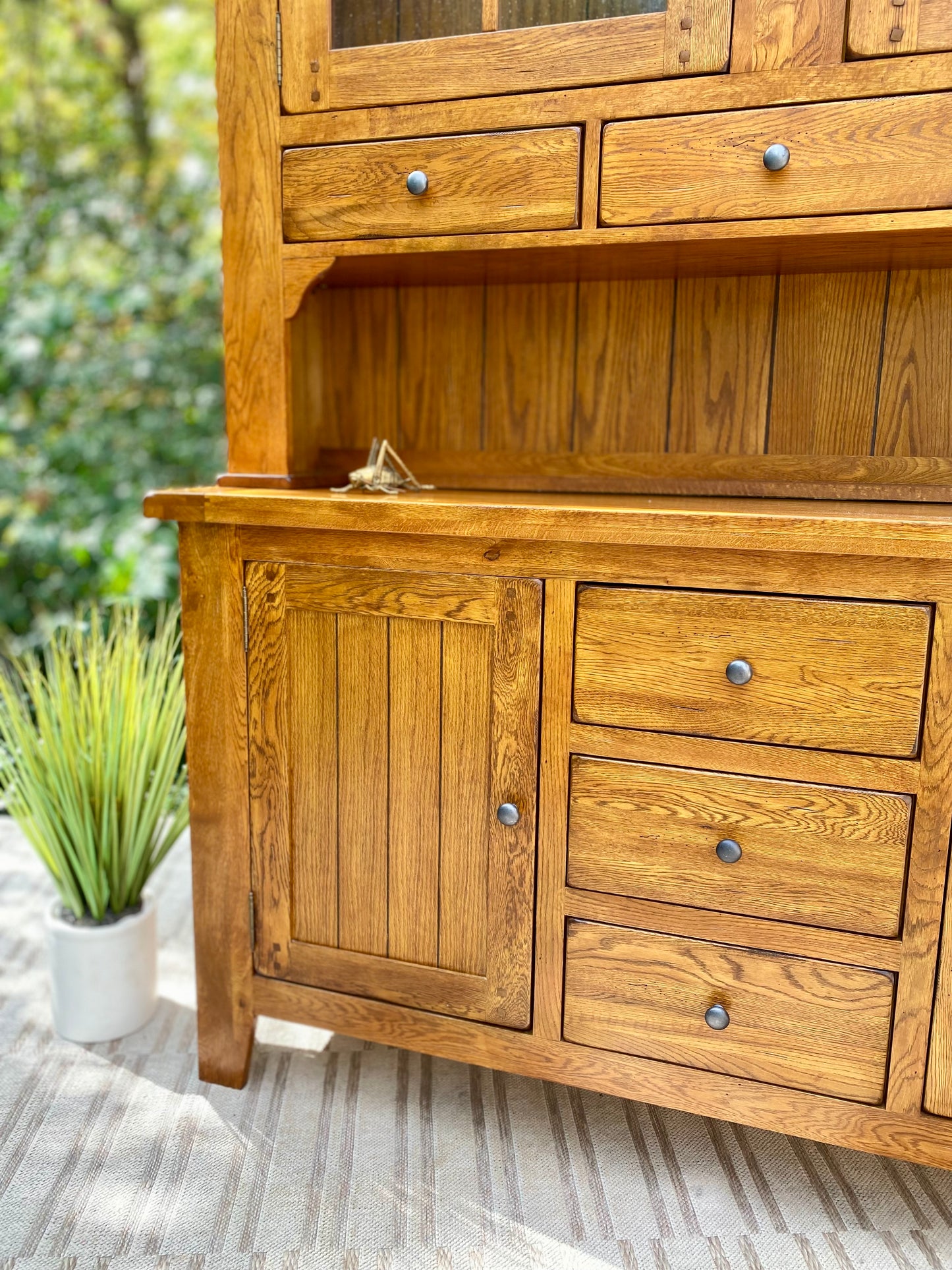 Nice Solid Wood Arts & Crafts Style Hutch