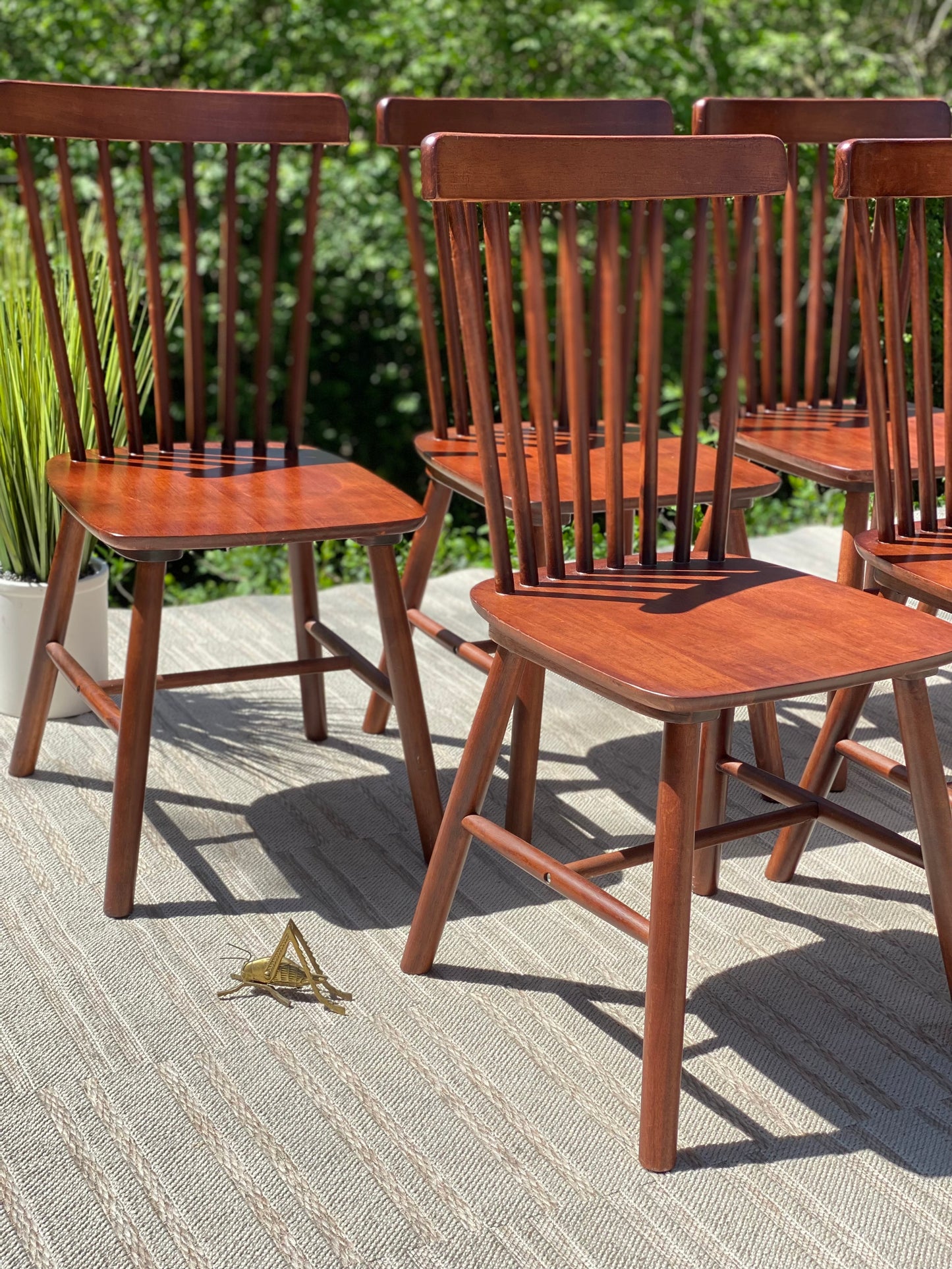 Set of 8 Wooden Lue Bona Chairs