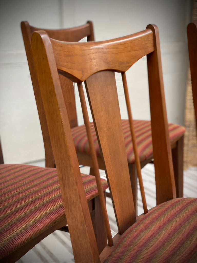 Set of 4 Retro MCM Mid Century Modern Garrison Chairs