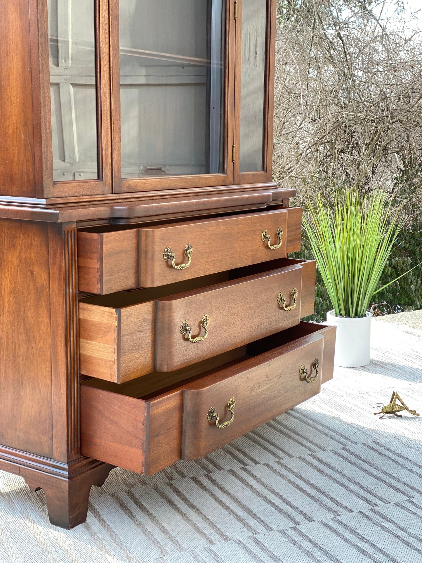 Vintage Georgetown Galleries Solid Mahogany Hutch