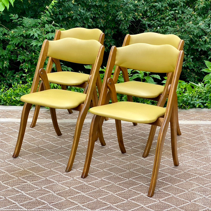 MCM Set of 4 Wonderfold Folding Chairs