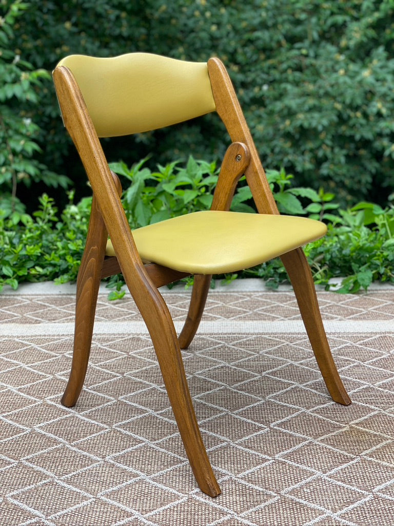 MCM Set of 4 Wonderfold Folding Chairs