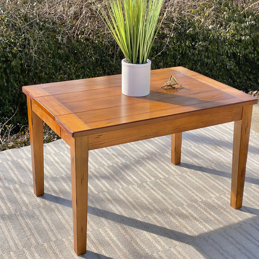 Modern Wooden Furniture Table With Hidden Leaf