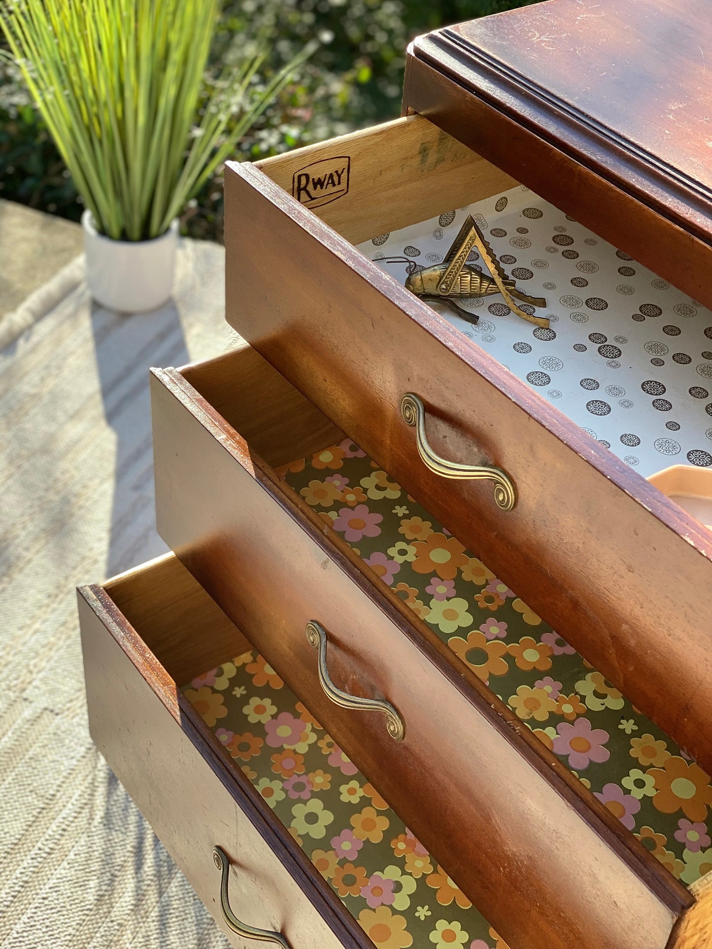 Vintage MCM R-Way 9 Drawer Dresser