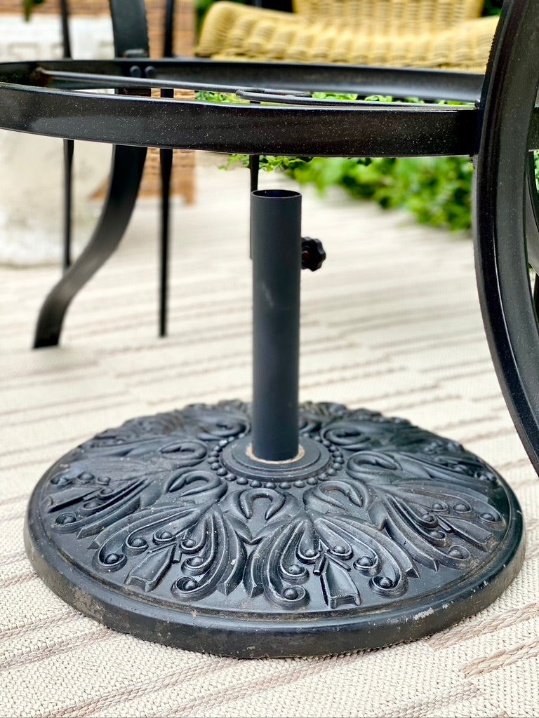 Nice 6 Piece Vinyl Metal Patio Table & Chair Set