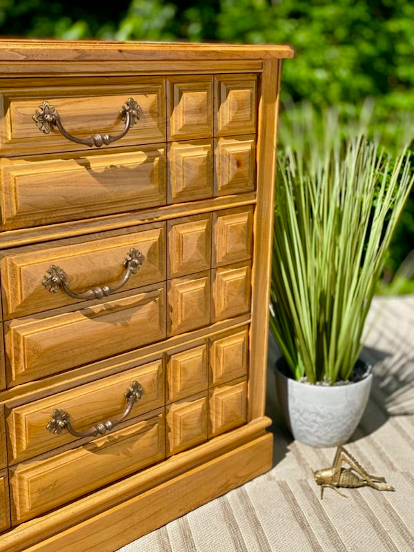 Vintage Wooden 3 Drawer Dresser