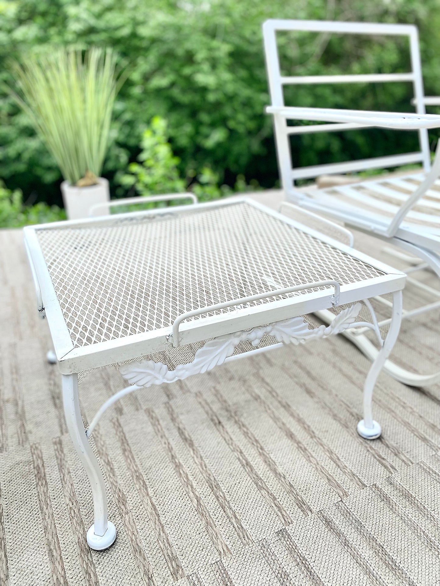 Vintage 3 Piece White Metal Bunting Co Patio Set