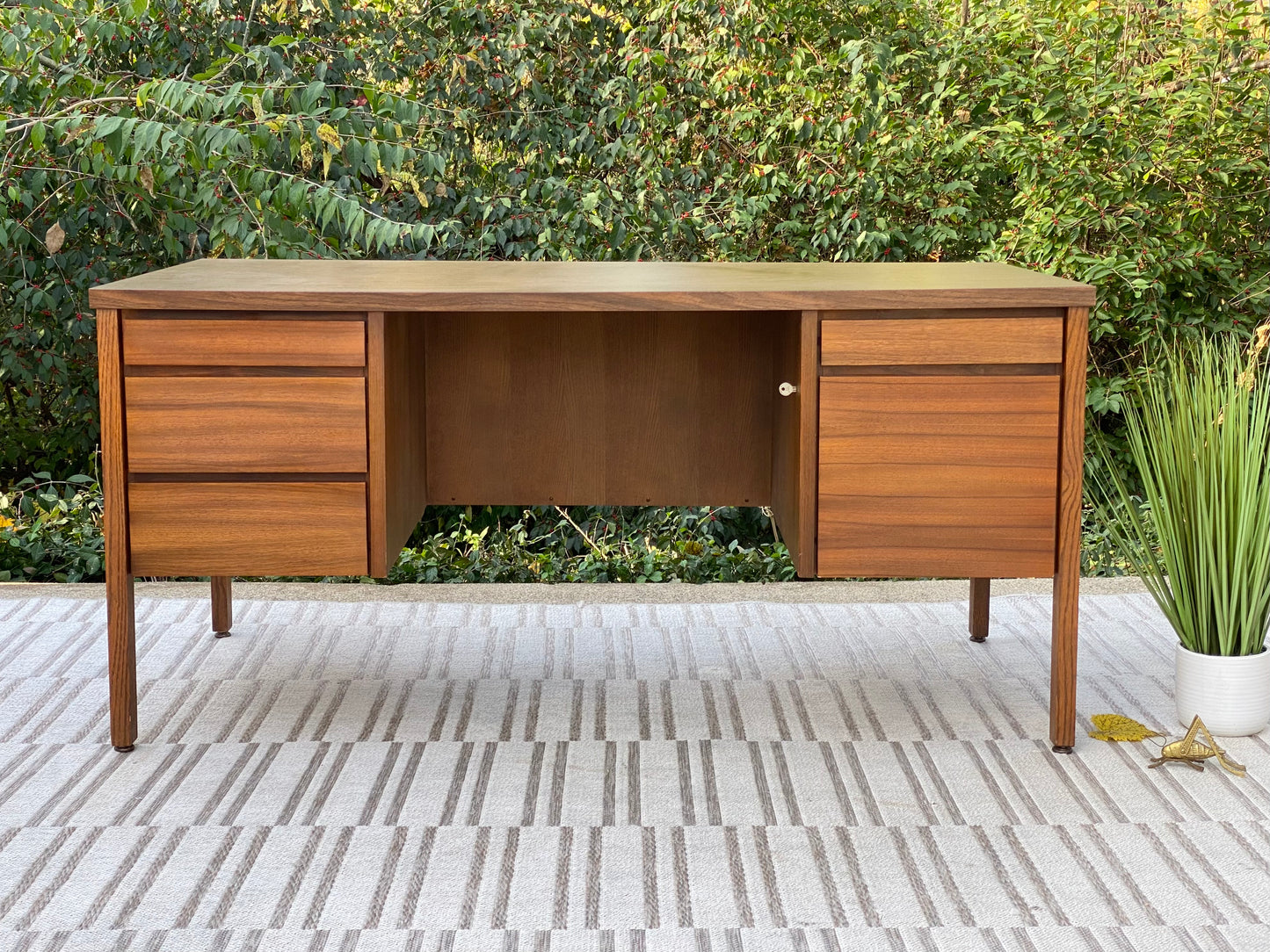 Vintage MCM Kimball Desk