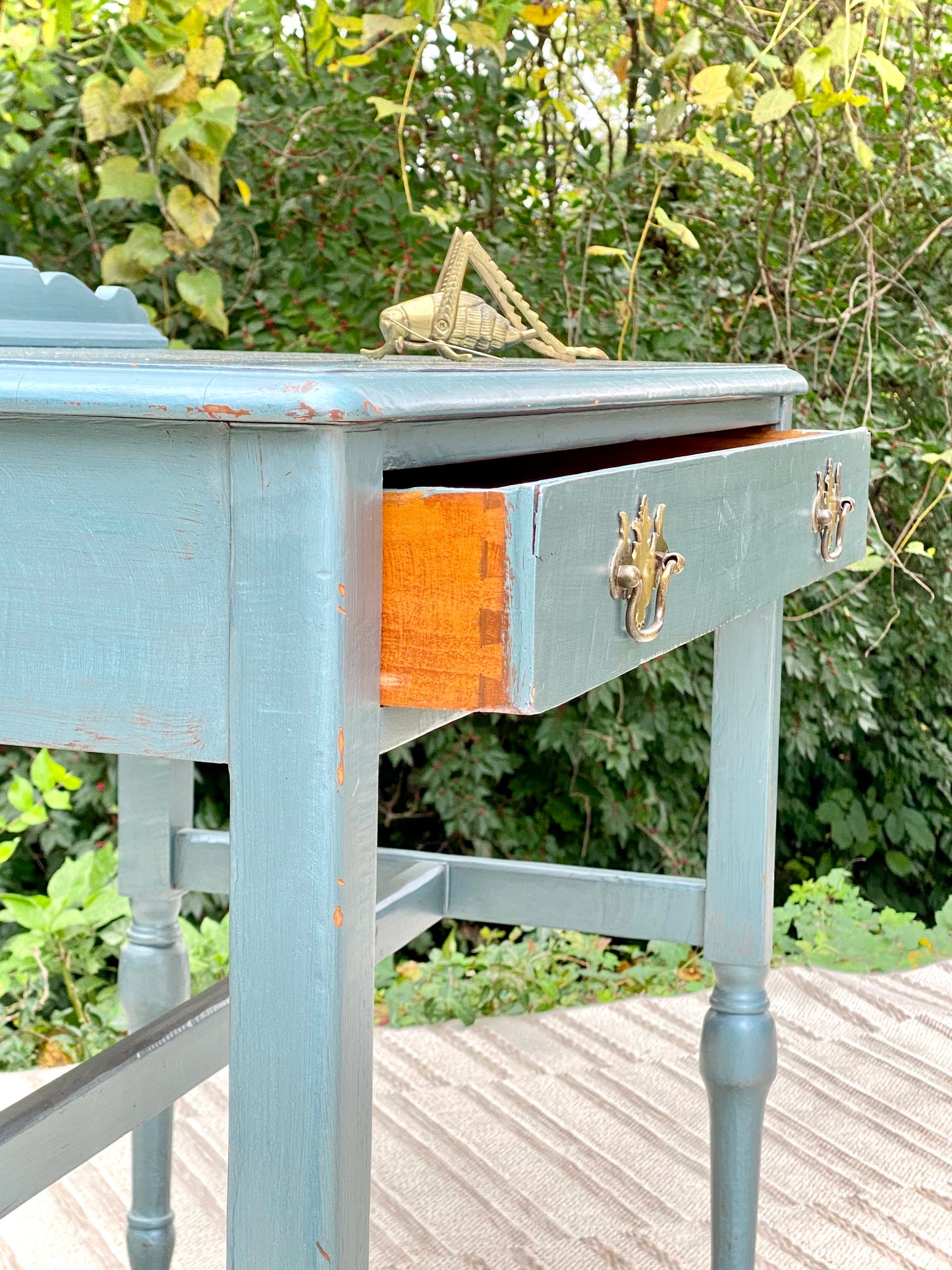 Vintage Sligh Furniture Painted Hall Table