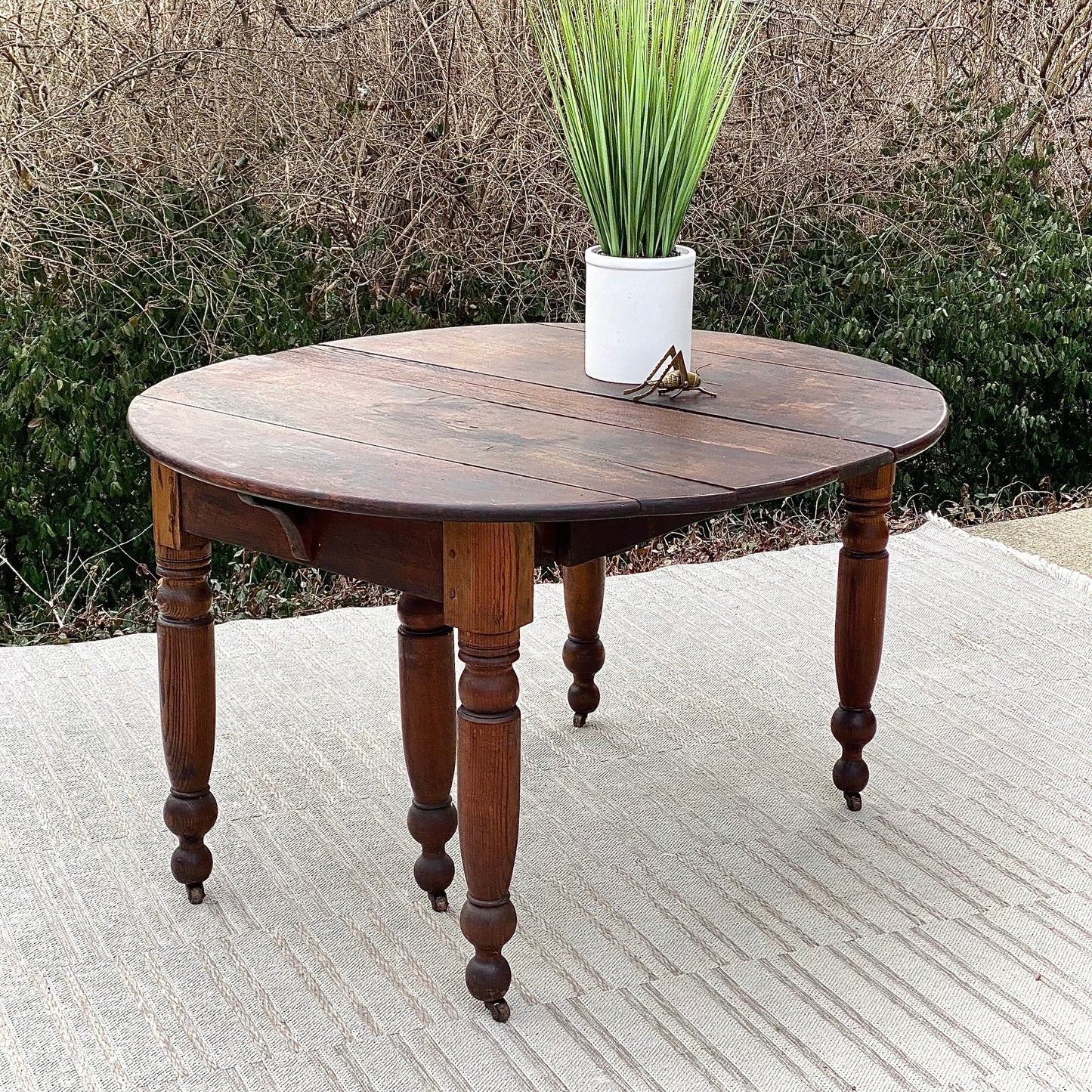 Vintage Solid Wood Extendable Round Table