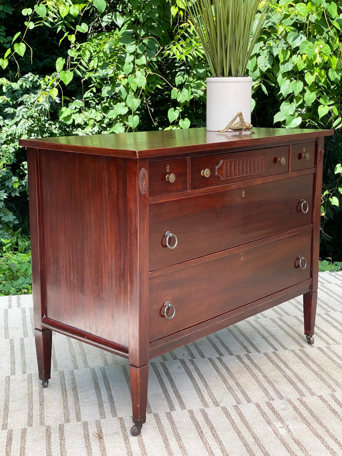 Gorgeous Vintage Wooden 5 Drawer Dresser