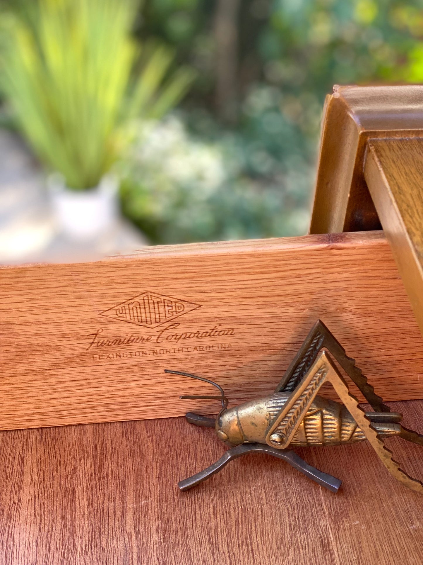 Vintage MCM United 5 Drawer Dresser