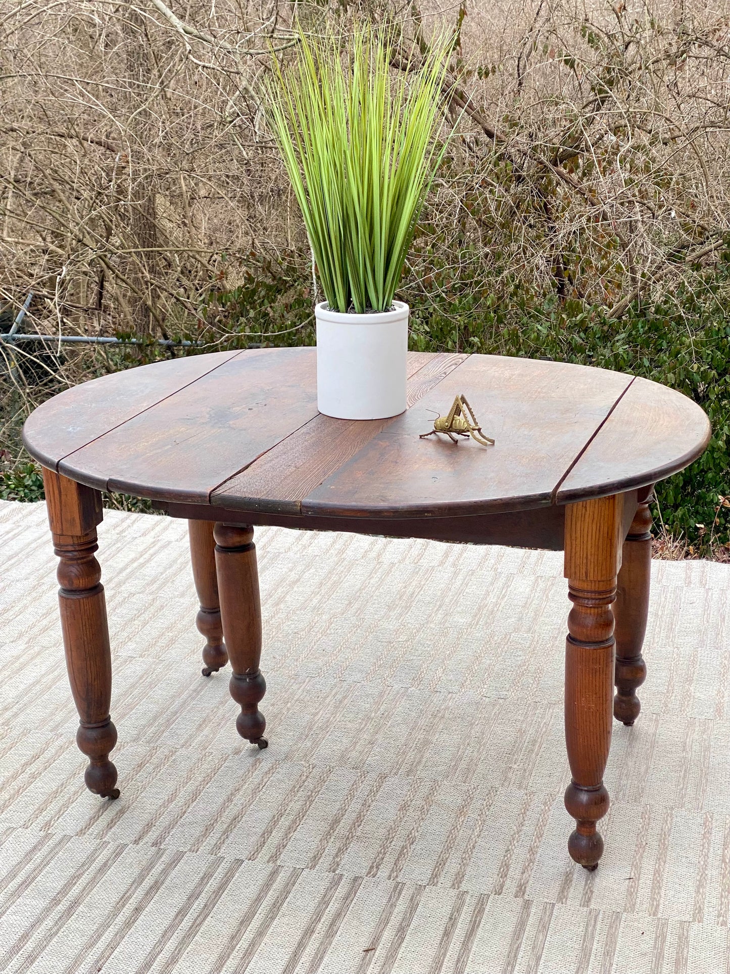Vintage Solid Wood Extendable Round Table
