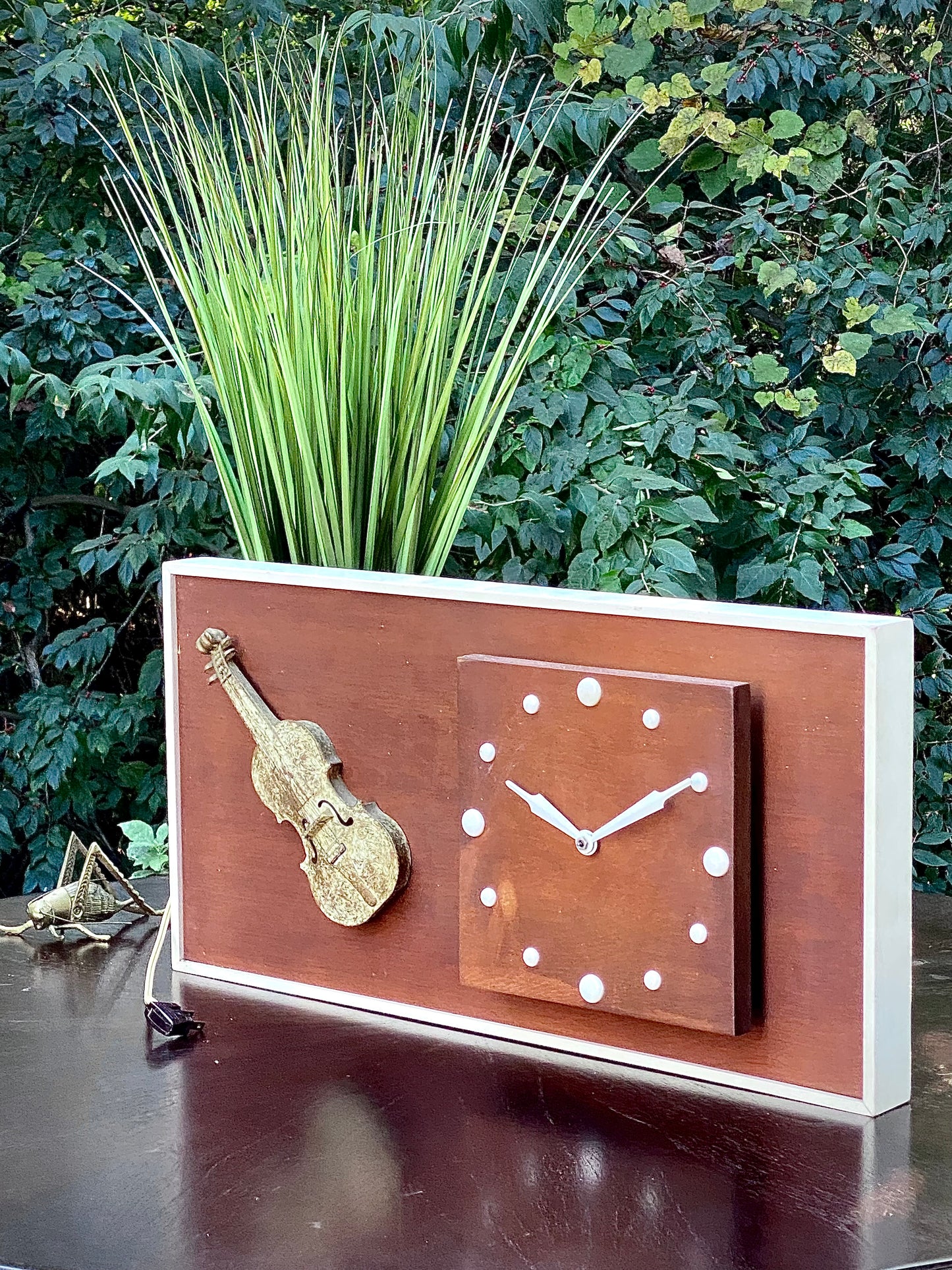 Vintage MCM Violin Electric Wall Clock