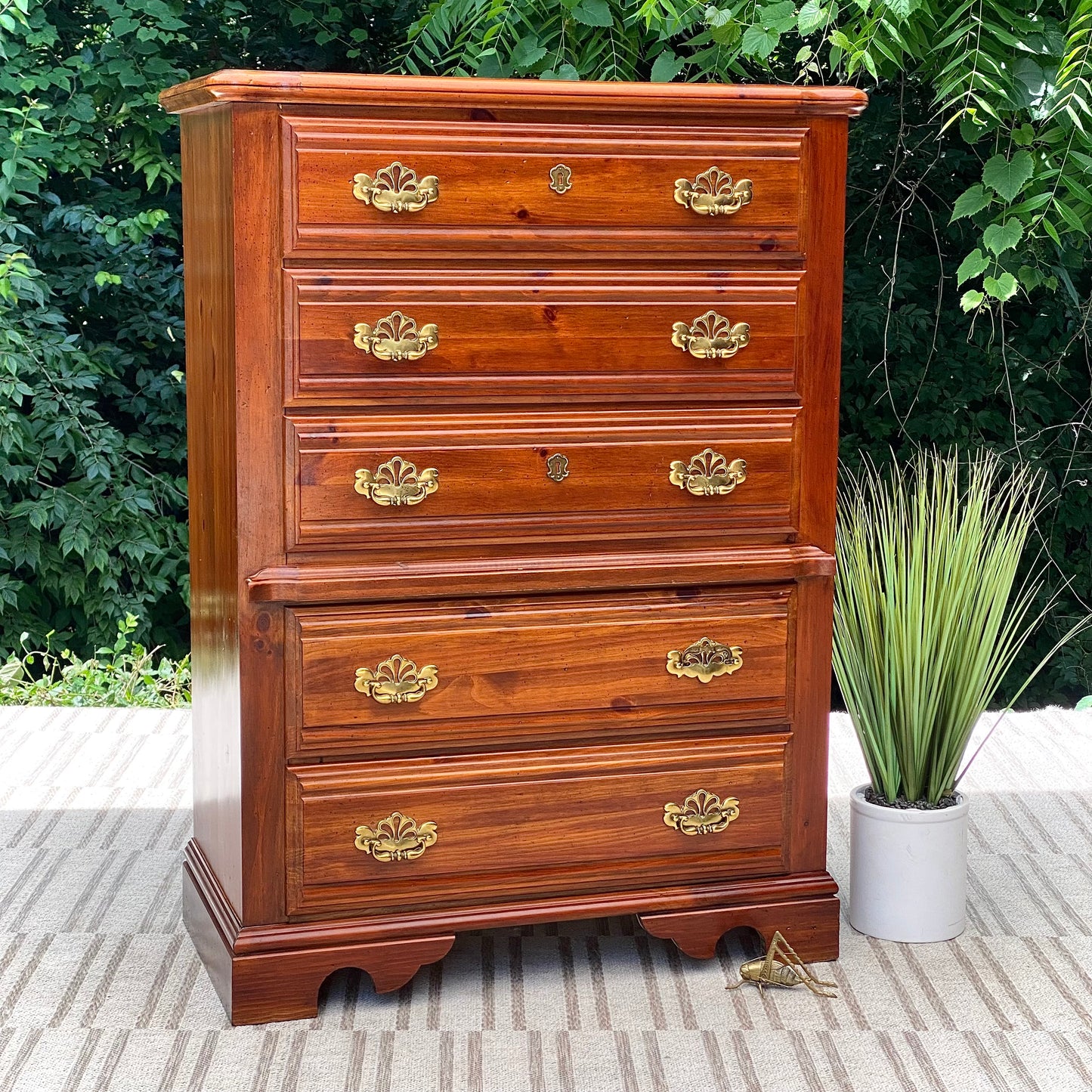 Vintage Broyhill 5 Drawer Dresser