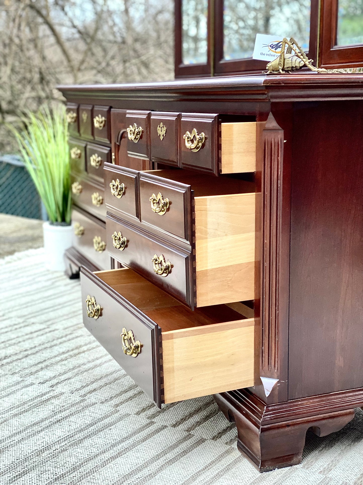 Nice Thomasville Cherry 9 Drawer Mirrored Dresser