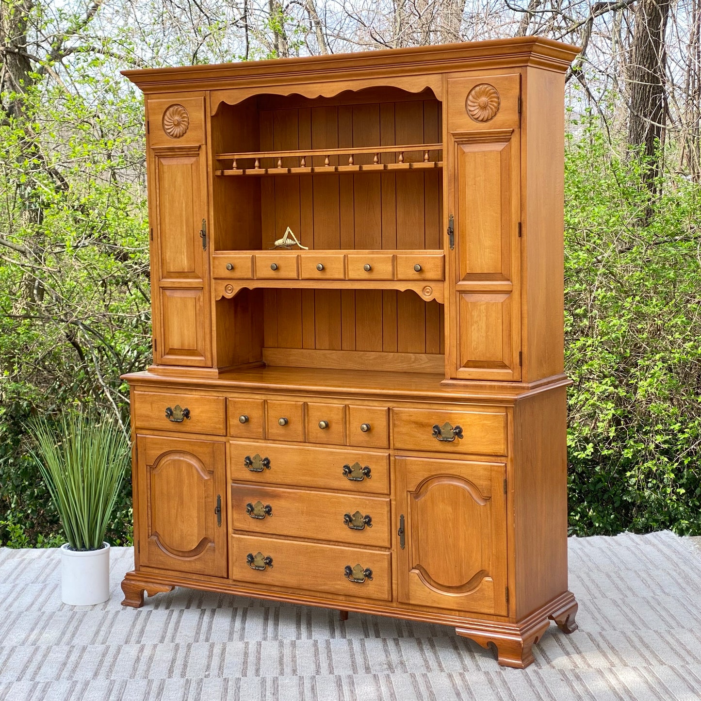 Vintage 2 Piece Hutch