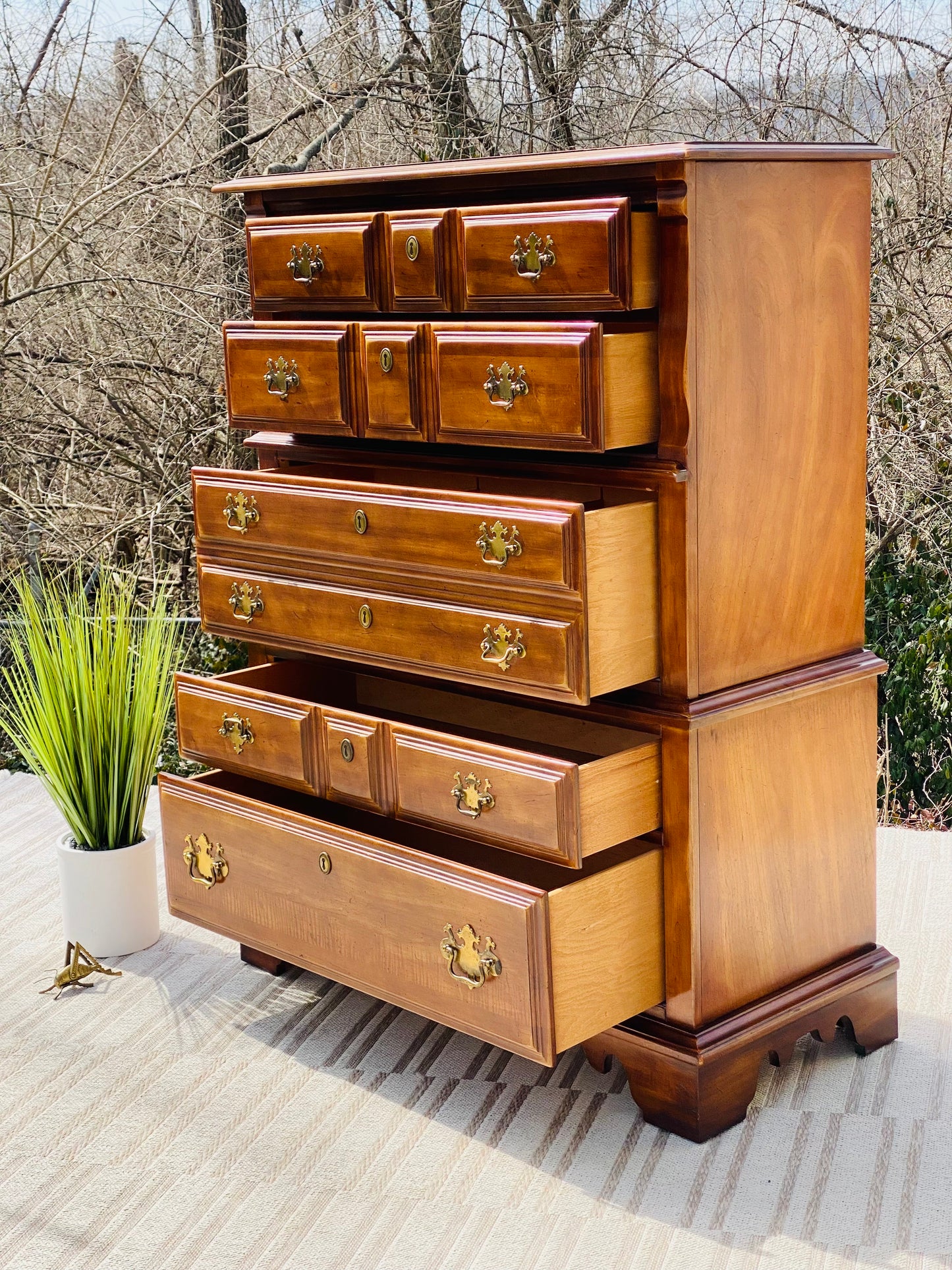 Vintage Wooden 5 Drawer Dresser