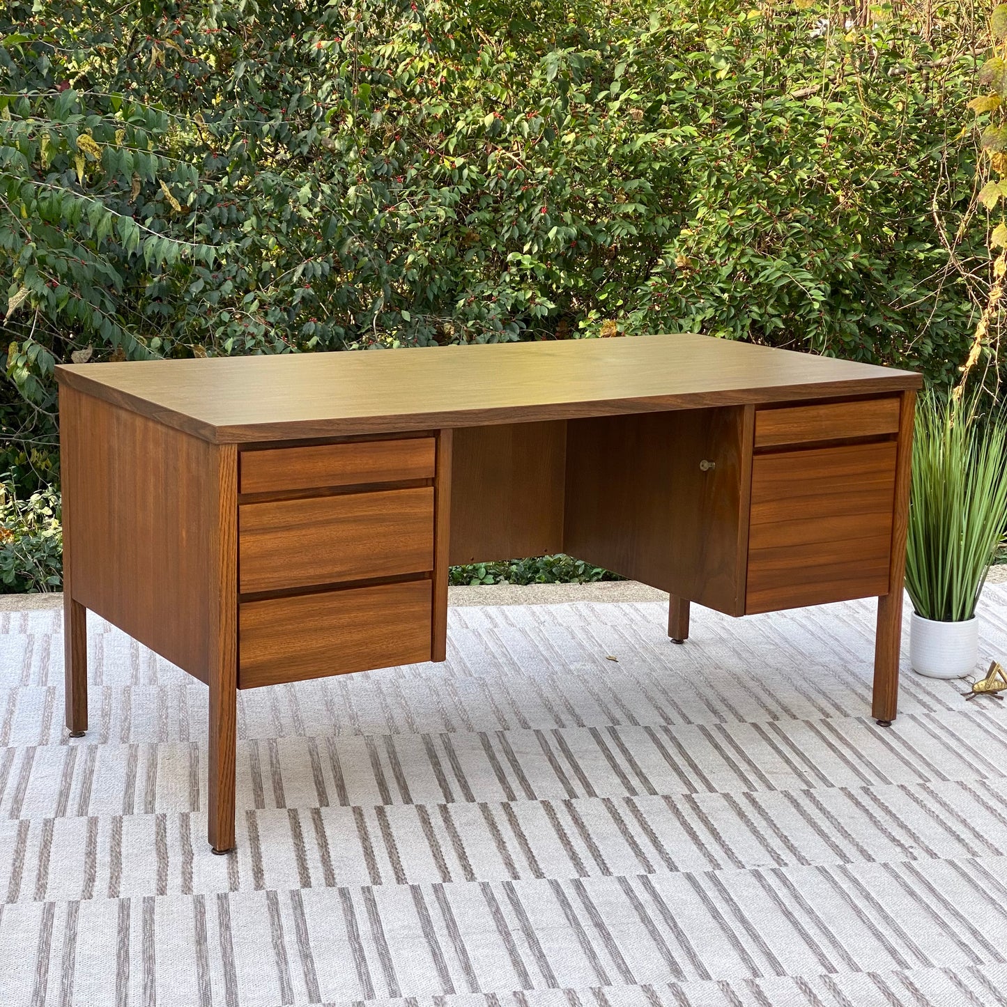 Vintage MCM Kimball Desk