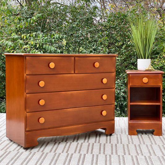 Nice Colchester 2 Tone Dresser & Nightstand