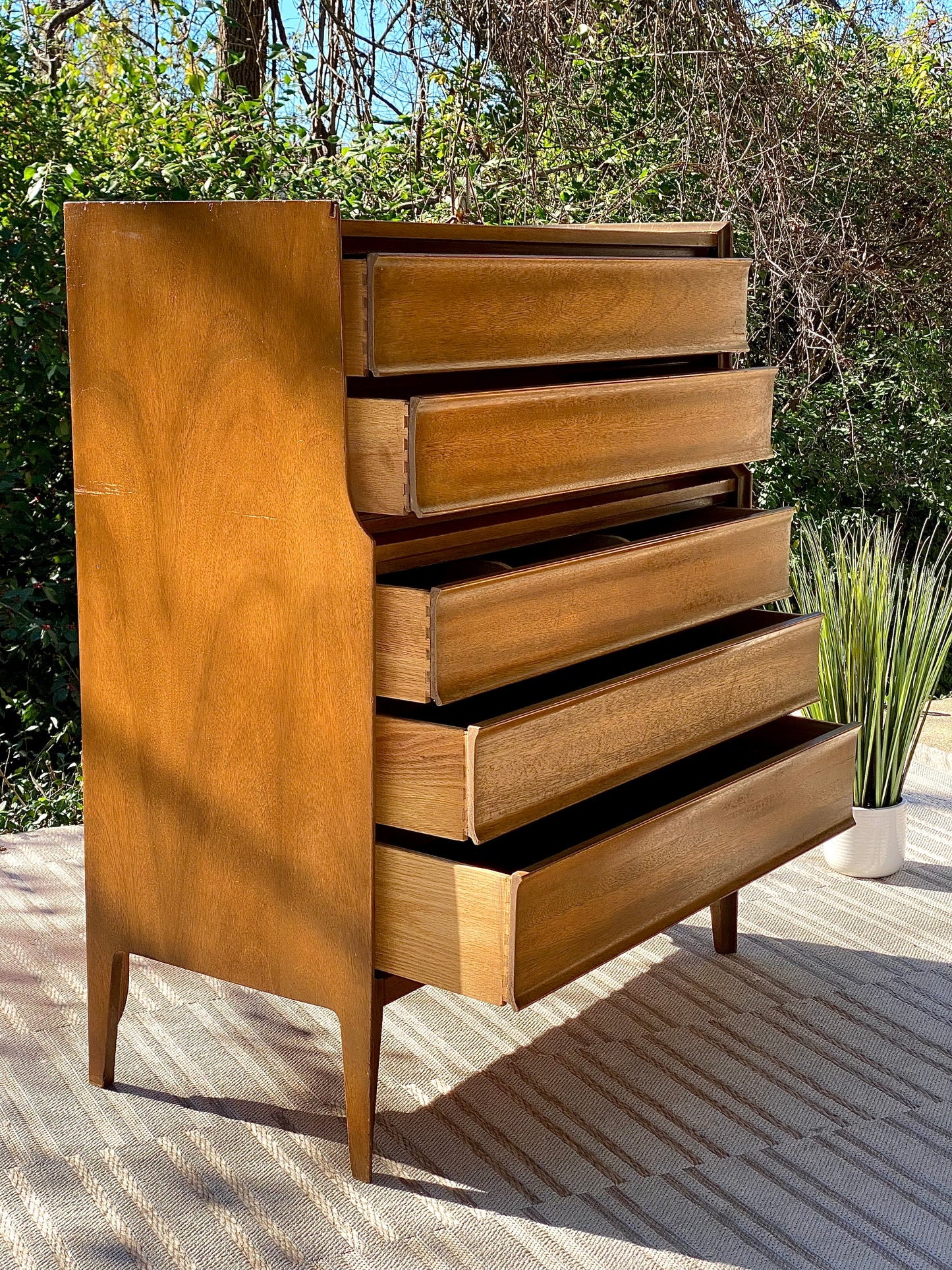 Vintage MCM United 5 Drawer Dresser