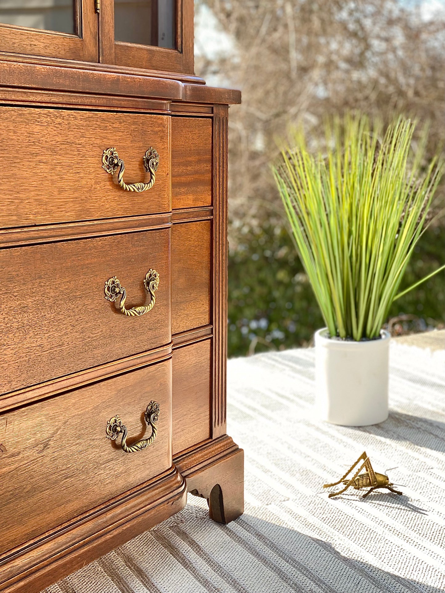 Vintage Georgetown Galleries Solid Mahogany Hutch