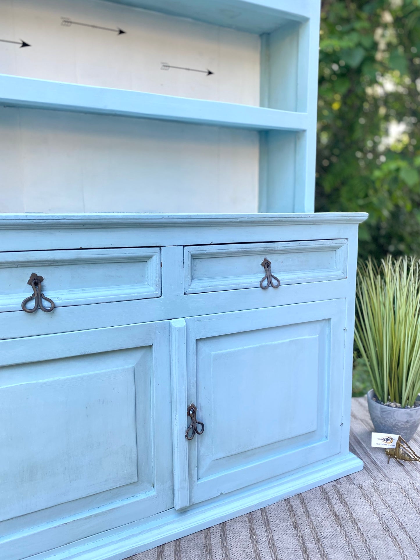 Nice Painted Wooden Pine Display Hutch