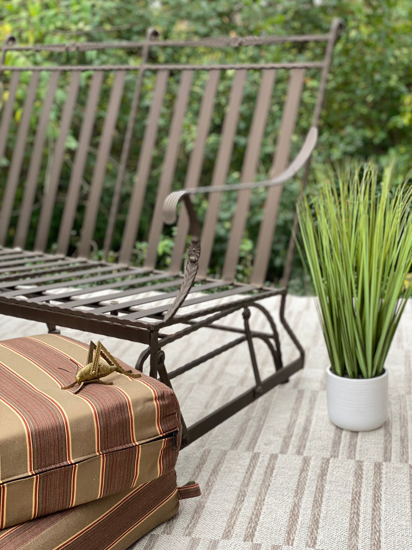 Nice Iron 3 Seat Indoor Outdoor Glider