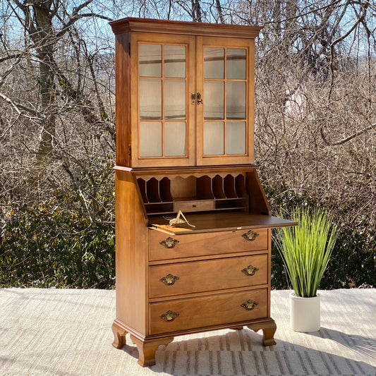 Lighted 2 Piece Wooden Hutch Cabinet