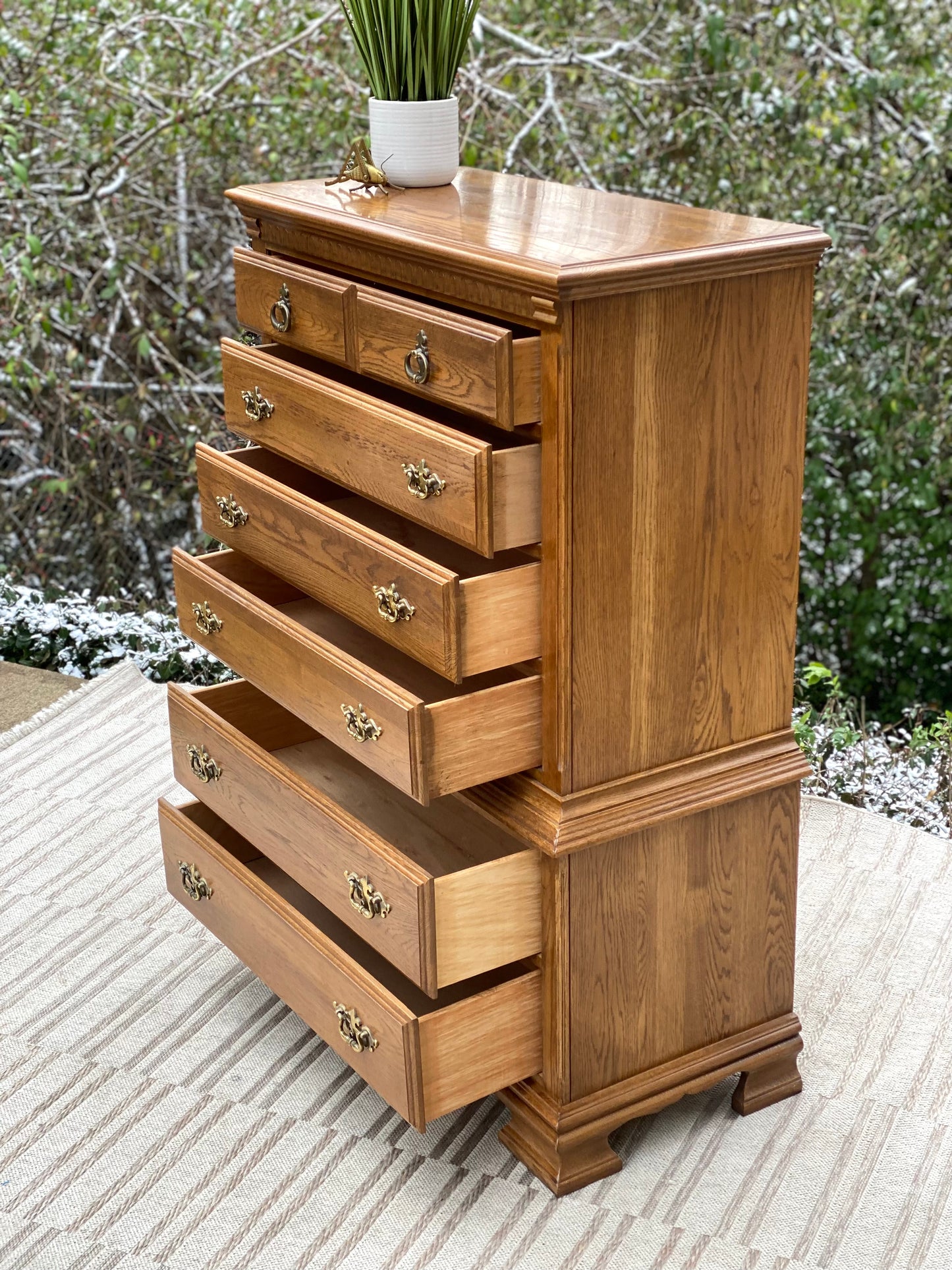 Nice Wooden 6 Drawer Dresser