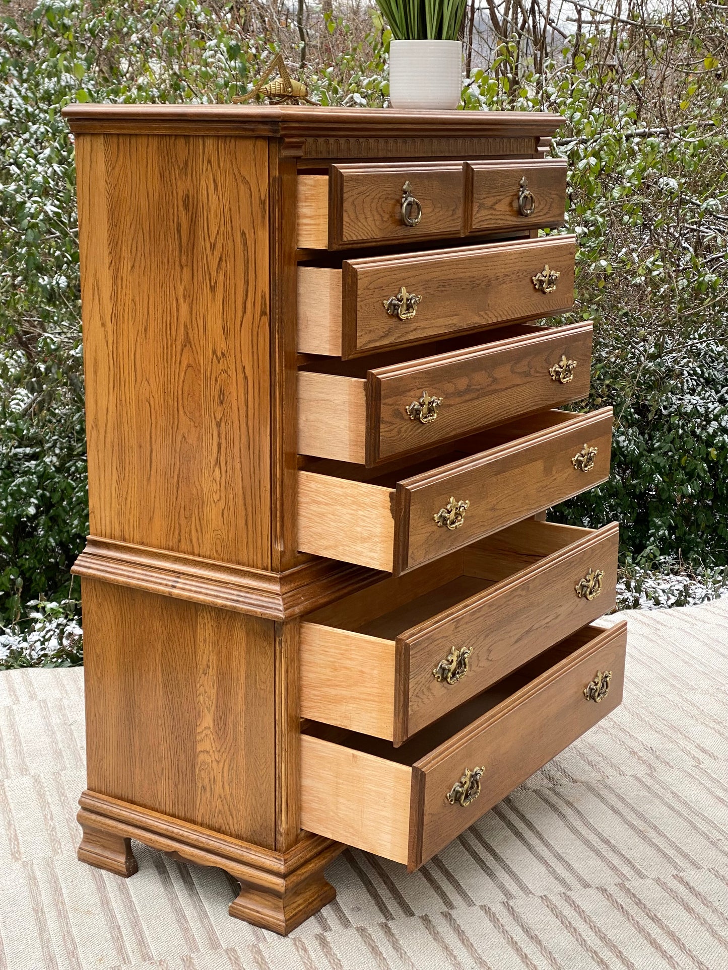 Nice Wooden 6 Drawer Dresser