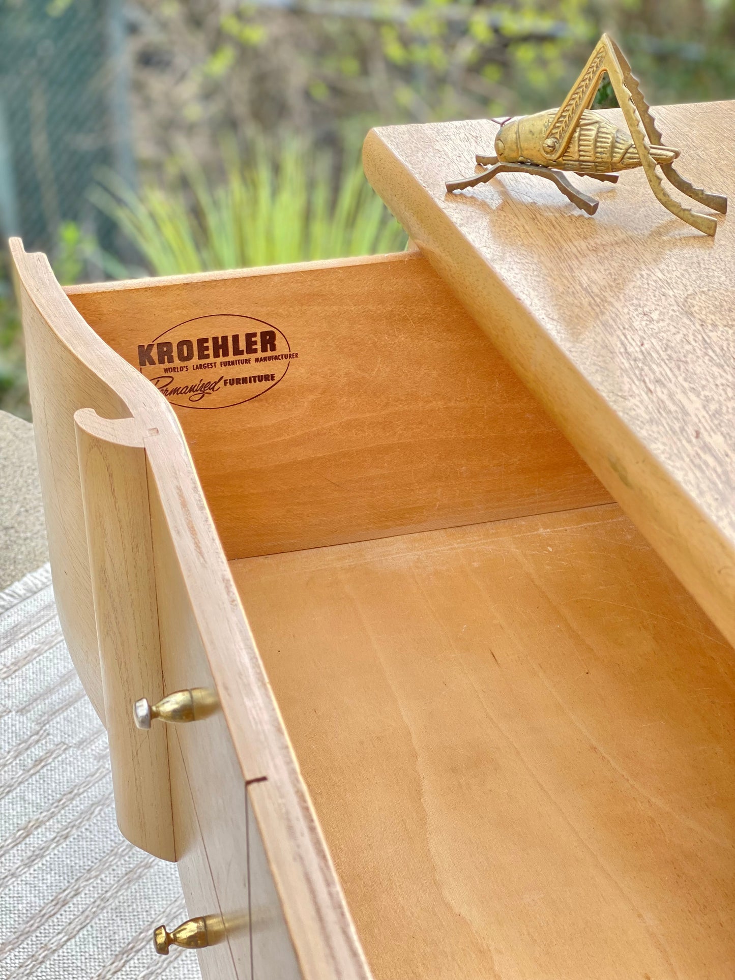 Vintage MCM Kroehler 4 Drawer Dresser