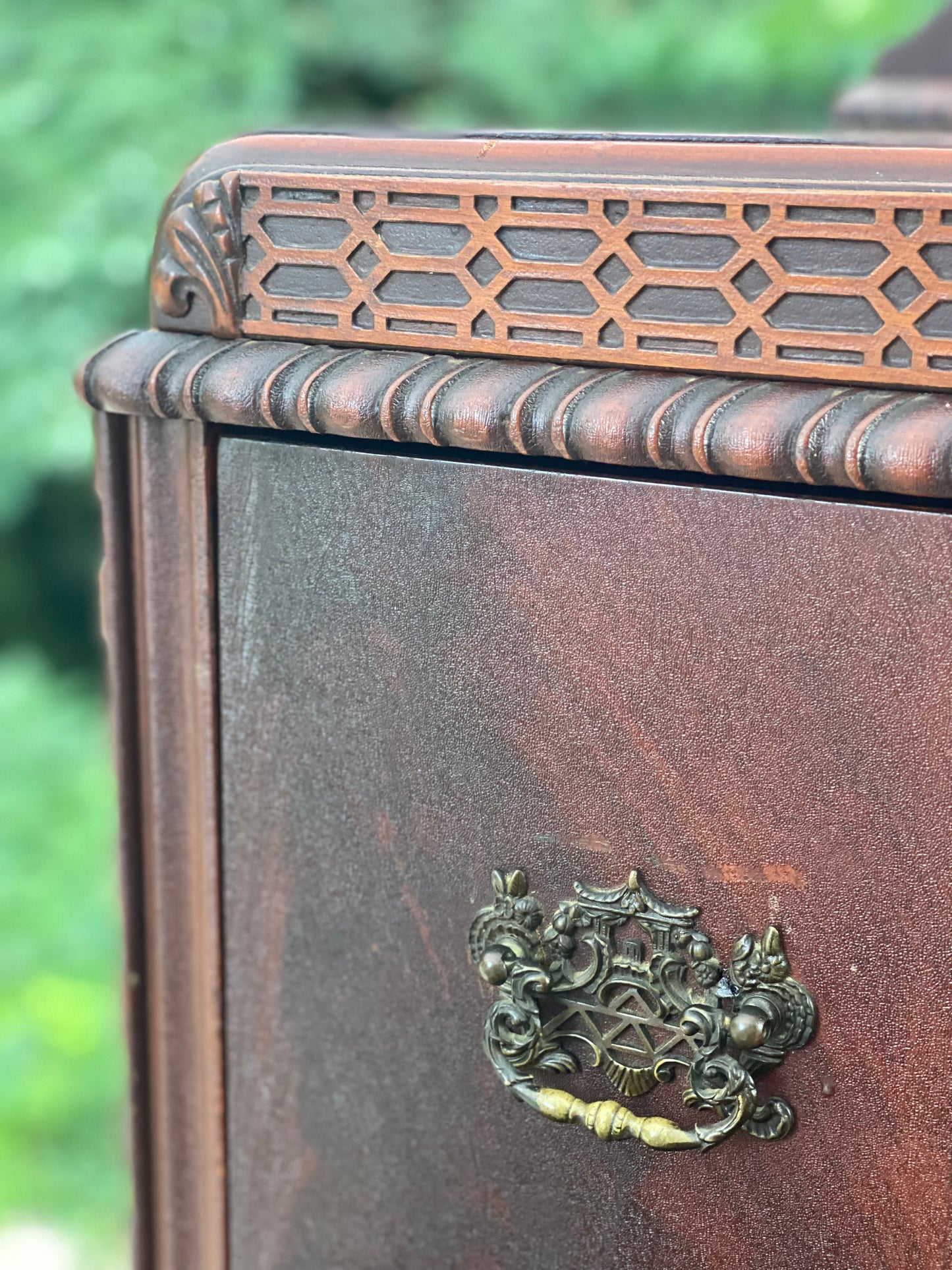 Antique Mahogany 5 Drawer Dresser