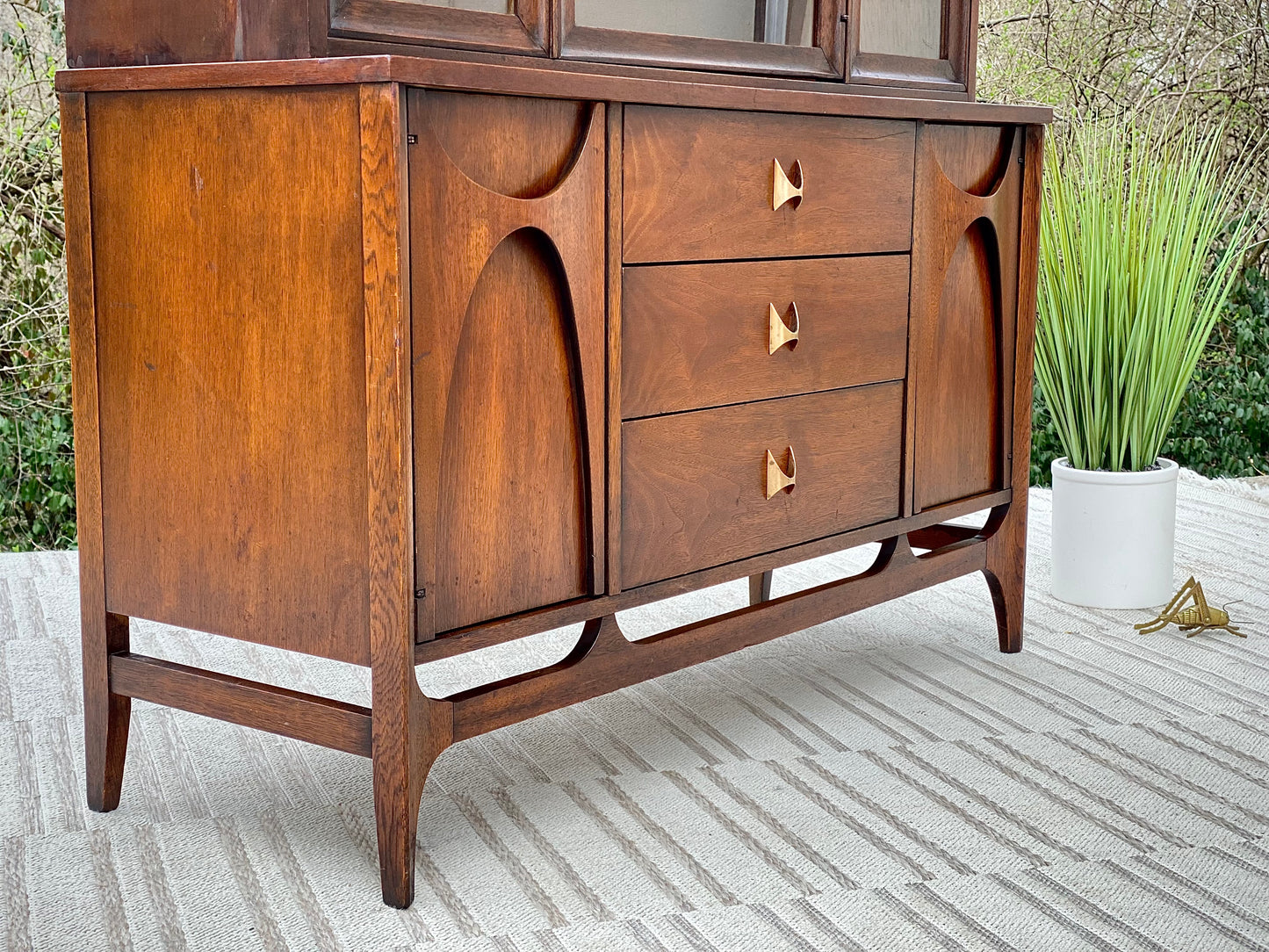 Vintage MCM Broyhill Brasilia Hutch
