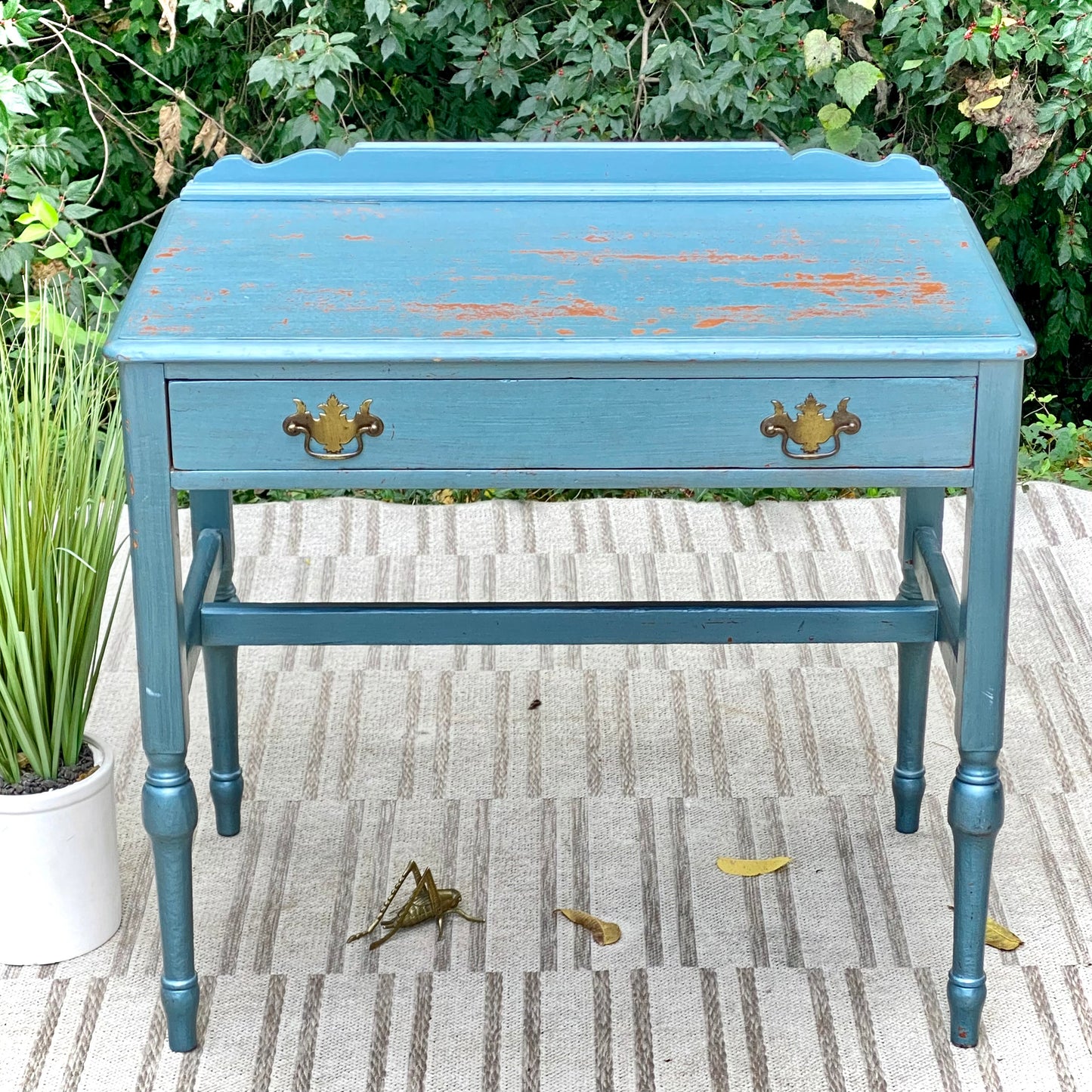 Vintage Sligh Furniture Painted Hall Table