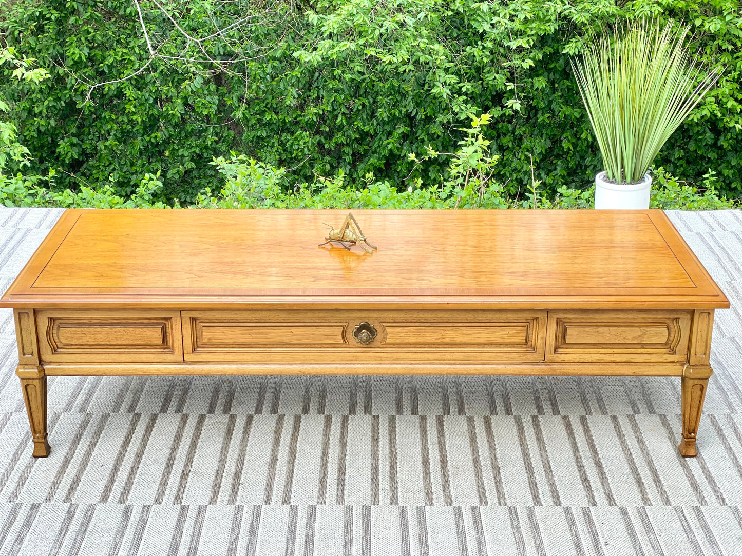 Beautiful Vintage Thomasville Coffee Table