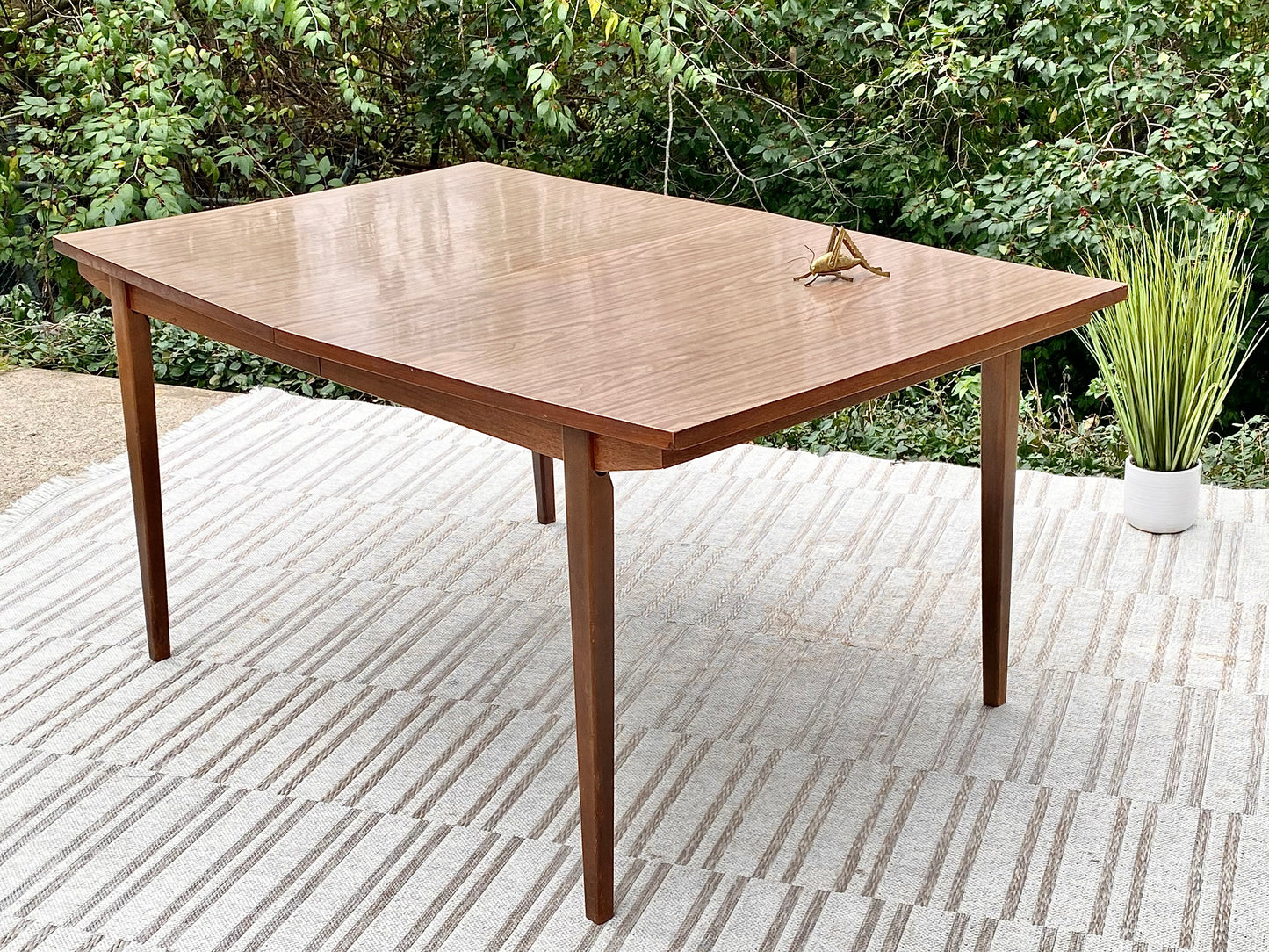 Vintage MCM Formica Top Table