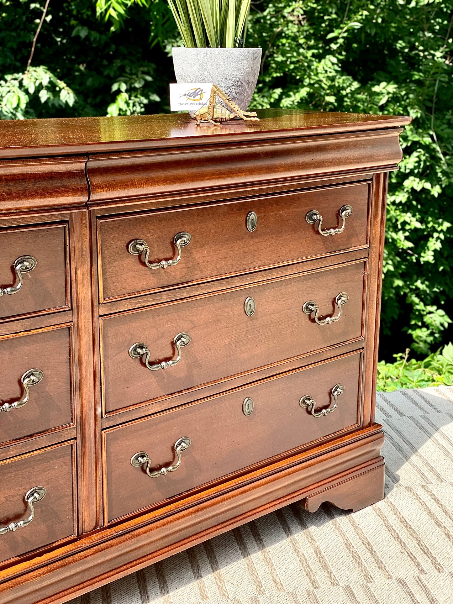 Beautiful Wooden 6 Drawer Lowboy Dresser