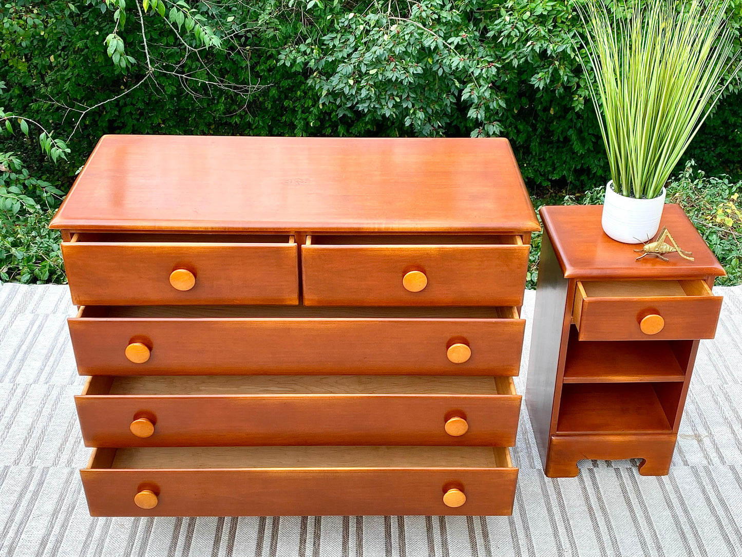 Nice Colchester 2 Tone Dresser & Nightstand