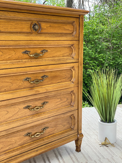 Vintage Thomasville 5 Drawer Wooden Dresser