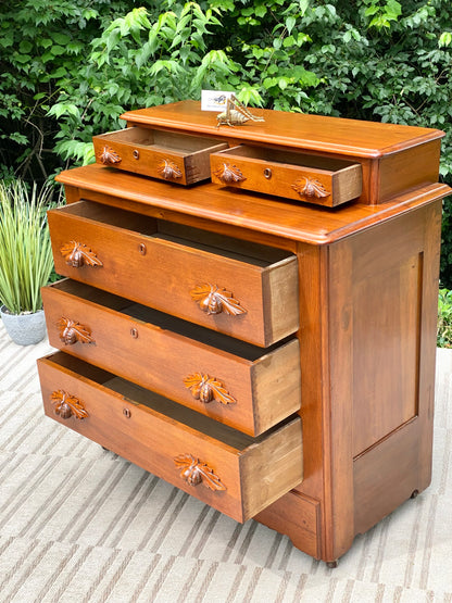 Vintage Wooden Pine Cone 5 Drawer Dresser