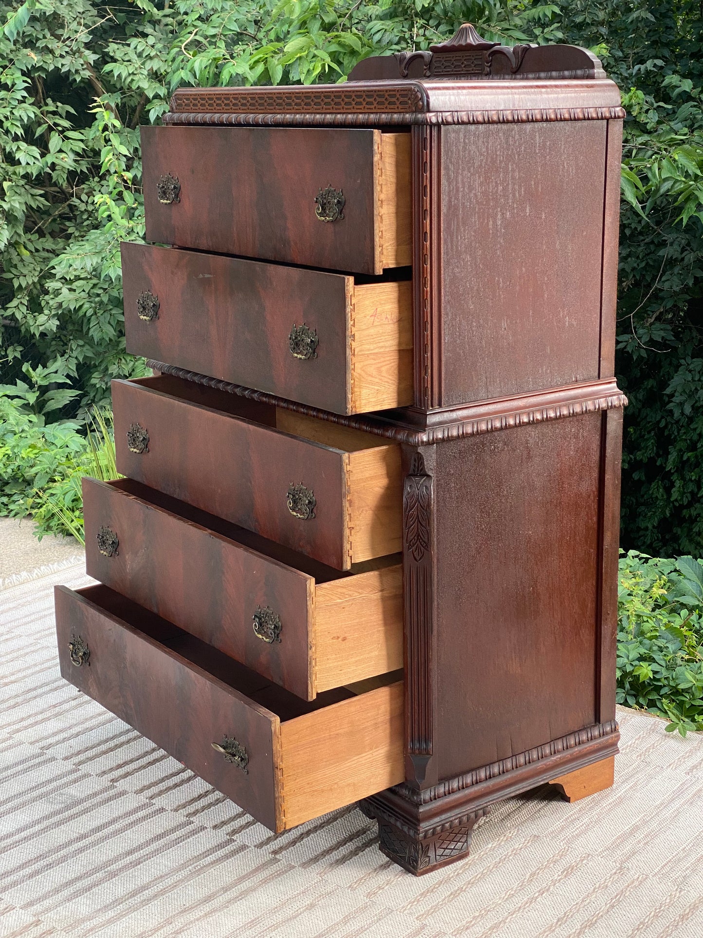 Antique Mahogany 5 Drawer Dresser