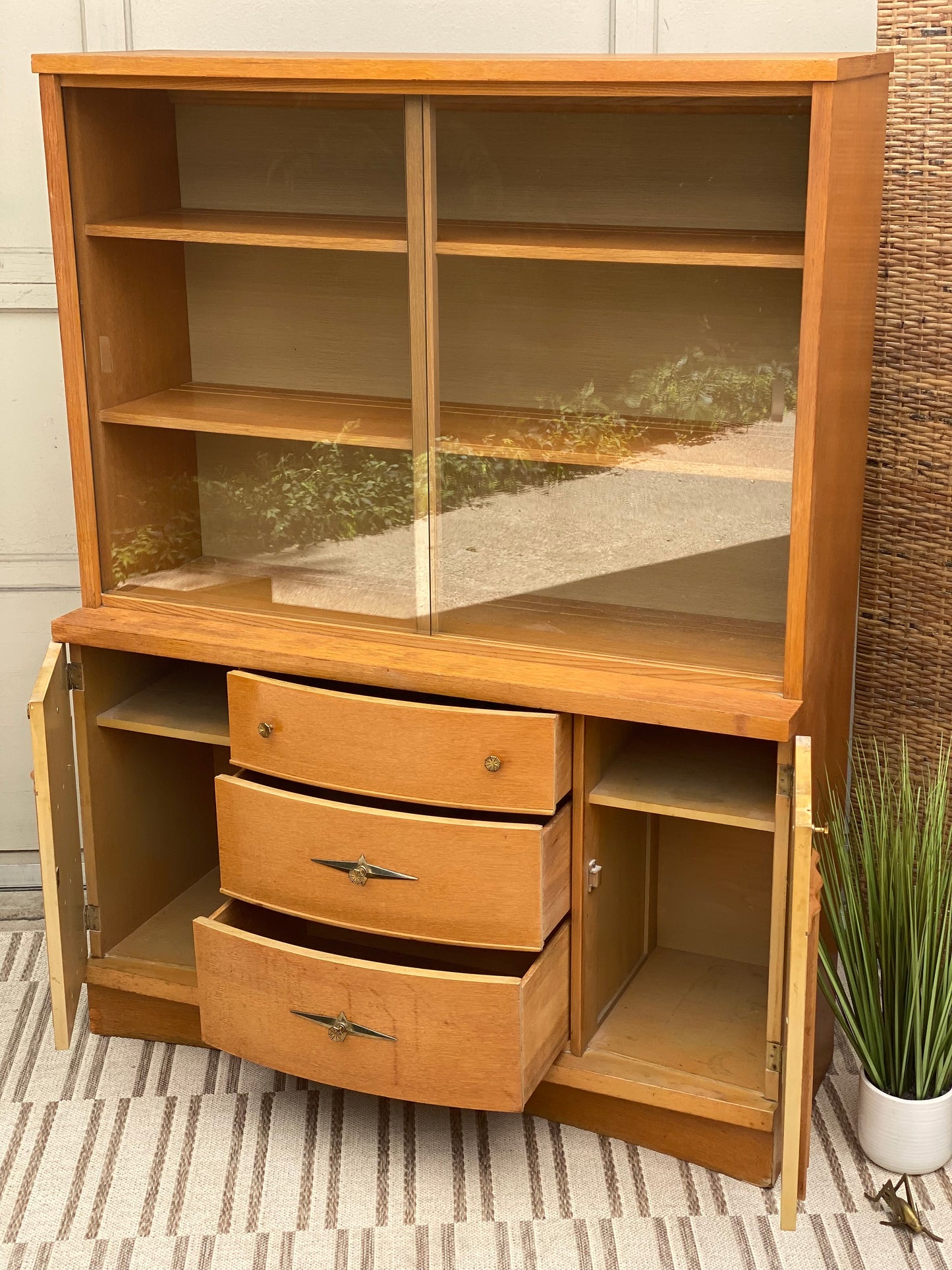 Retro MCM Dining Room Hutch