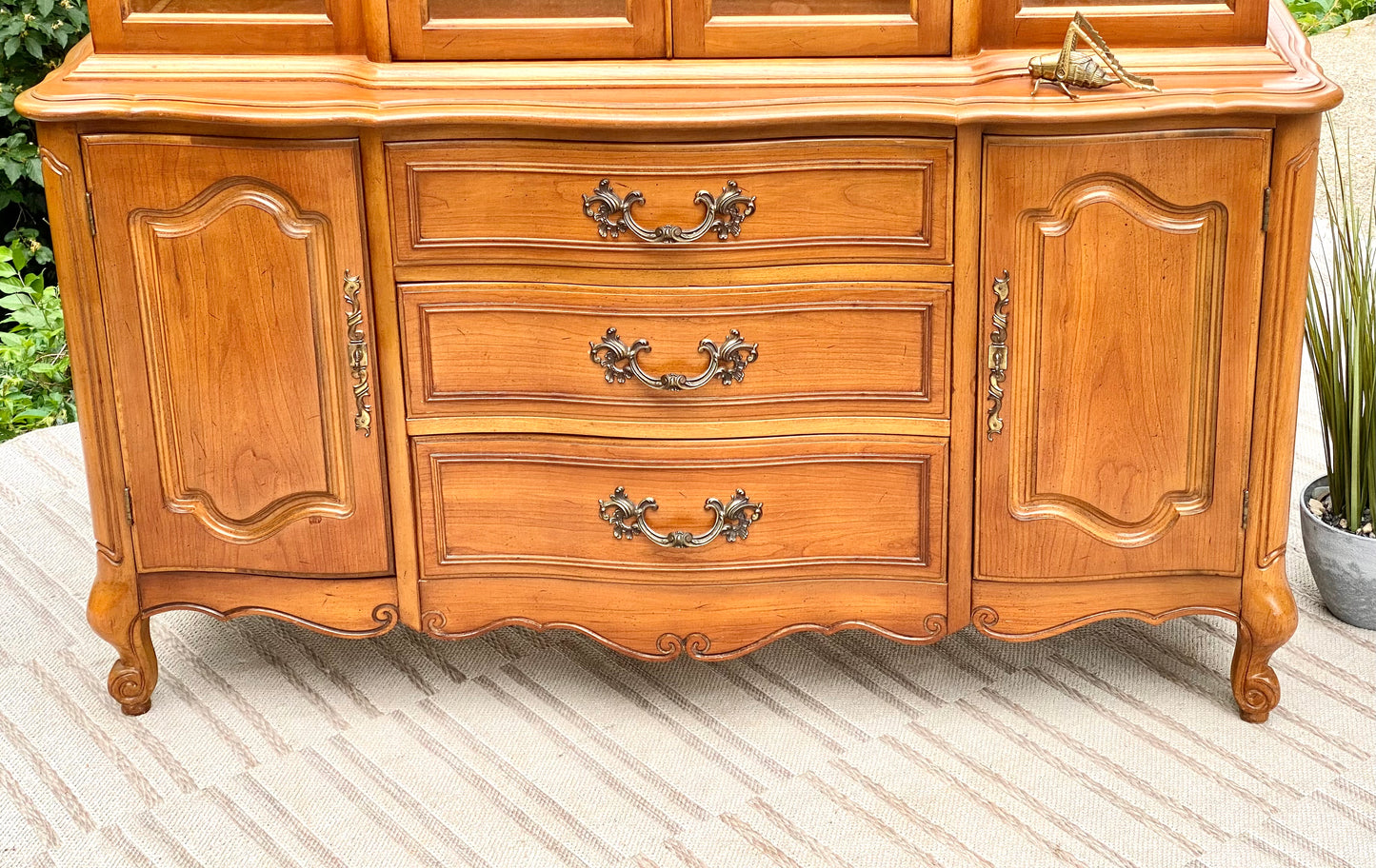 Vintage French Provincial Wooden Display Hutch