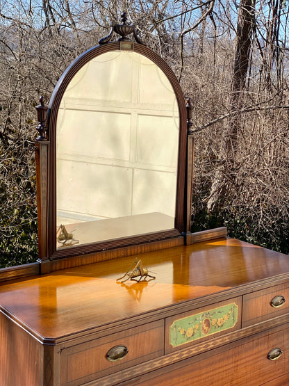 Nice Vintage Mahogany 3 Drawer Dresser & Mirror