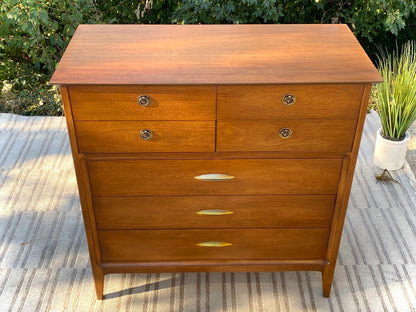 Vintage MCM Dixie 7 Drawer Dresser