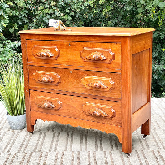 Vintage Pine 3 Drawer Dresser